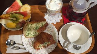 やっちゃ場の名残りのフルーツ店