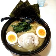 豚骨醤油味たま