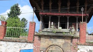 ウマ マヘシュワール寺院