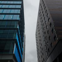 隣のオフィスとはこんなに近い