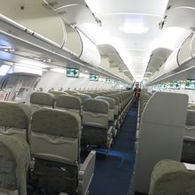 3列・3列・モニターは所どころでした