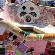 おにぎりがおにぎりを食べているようにしか見えない。