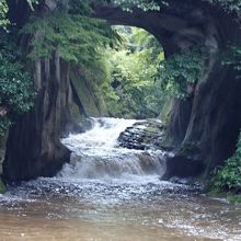 洞窟の景観です。素晴らしい。
