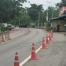 プーナムロン国境は前からありましたが、近年、利用が急増しまた