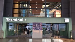 ピーチ航空以外は、こちらのターミナル☆