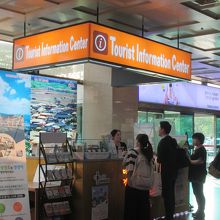 到着フロアにある観光案内所