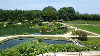 江戸時代を代表する大名庭園のひとつ！