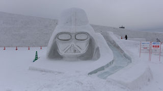 札幌雪祭りは規模は小さいがすいている