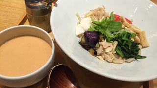 和風も洋風も味わえるうどん