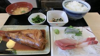 大洗港の魚を定食で楽しめるかあちゃんの店