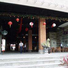 入口からここ何処状態？