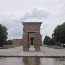 昼はこんなんですが