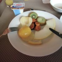 朝食のフルーツ