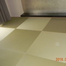 琉球畳が敷いてあります。