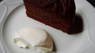 港横浜らしいカフェ＠日本大通り