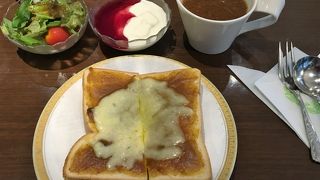 駅直結で雨でも大丈夫