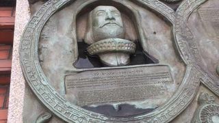 ヤン・ヨーステンはオランダ人の航海士でした。