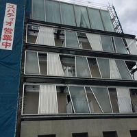 ちょうど外壁補修中でした。