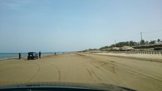 海岸砂浜の国道