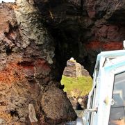 水の無い崖で、水滴ほとばしる滝（幻の滝）が現れるトリック