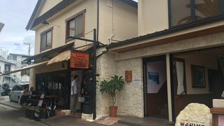 海沿いの店（モアナマカイ店）が定休日でも本店はやっています