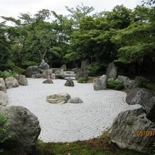 白砂の庭園