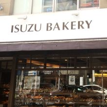 元町駅に近い立地