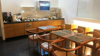 入国後に使えるラウンジ