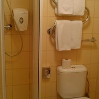 トイレとシャワー