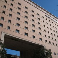 背の高い凱旋門