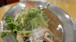 遼寧街夜市の庶民的海鮮レストラン、ガチョウの肉も食べれます！