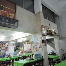 ４店内
