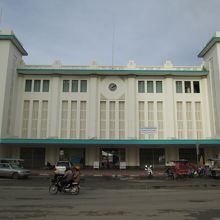 プノンペン 鉄道駅