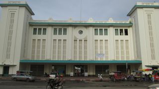 プノンペン 鉄道駅