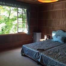 ２階の寝室です。