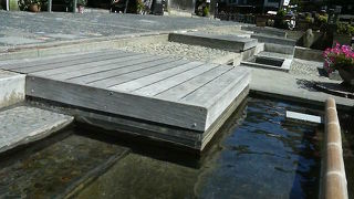 お湯はかなり熱めなので注意