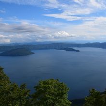 御鼻部山からの十和田湖