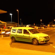 グリーン＆ホワイトの車体です