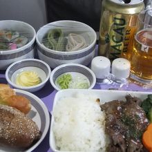 機内食　行き