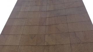 メーリン広場に立っている英雄像