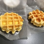 チーズクリームのワッフルがおいしかったです。