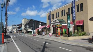 ほとんどの観光客がやってきます