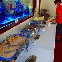 バイキングのおかずコーナー