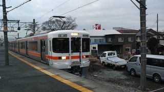 時折富士山を見ながらのゆったり鉄道旅が楽しめます