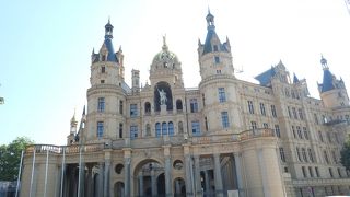 華麗で優雅な姿