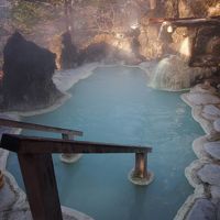 女性用露天風呂。源泉かけ流し。