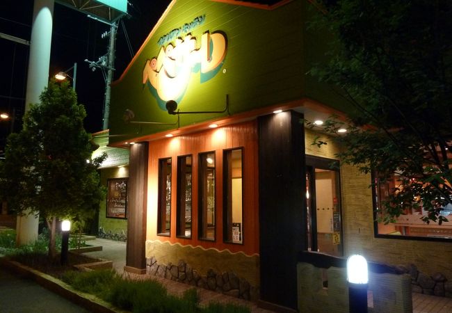 花咲スポーツ公園近くのイタリアンファミレス