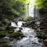 清楚な滝