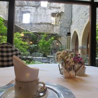 朝食レストランから中庭