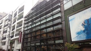 パタゴニアの巨大店舗です。